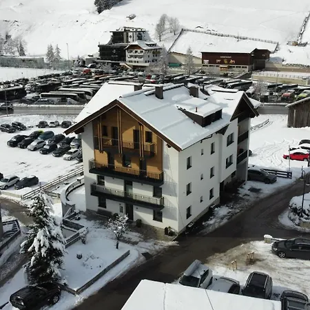 Garni Helvetia Otel Ischgl