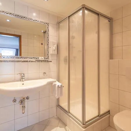 Garni Helvetia Otel