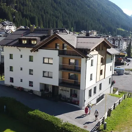 Otel Garni Helvetia 3*