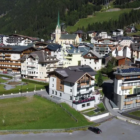 Garni Helvetia Otel Ischgl